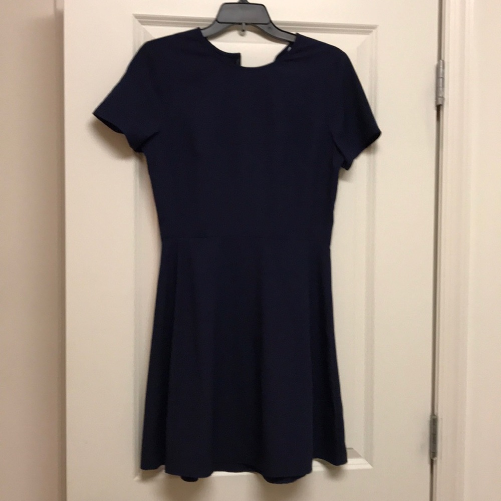 Short sleeve dress